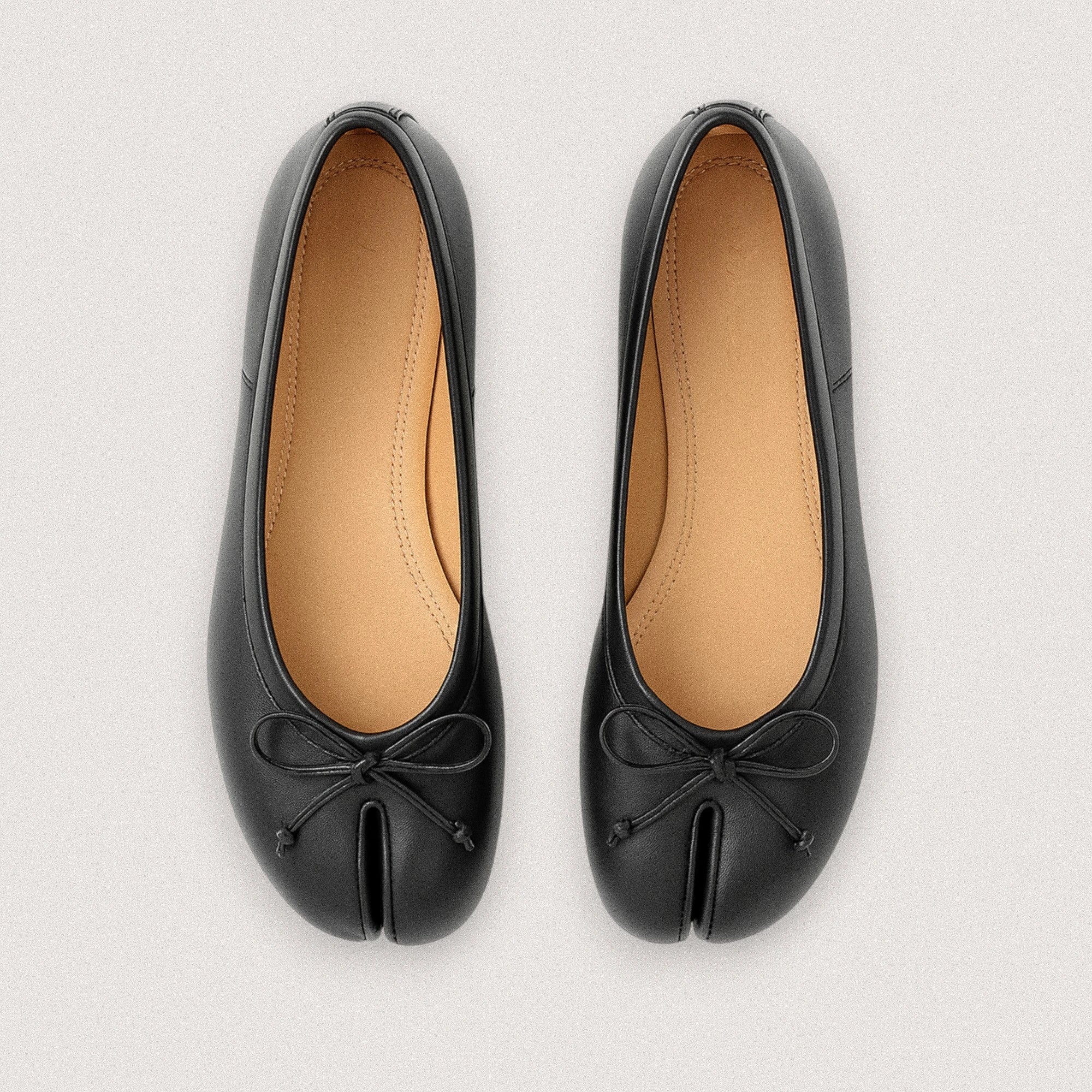 Aiko – Black Tabi Heel