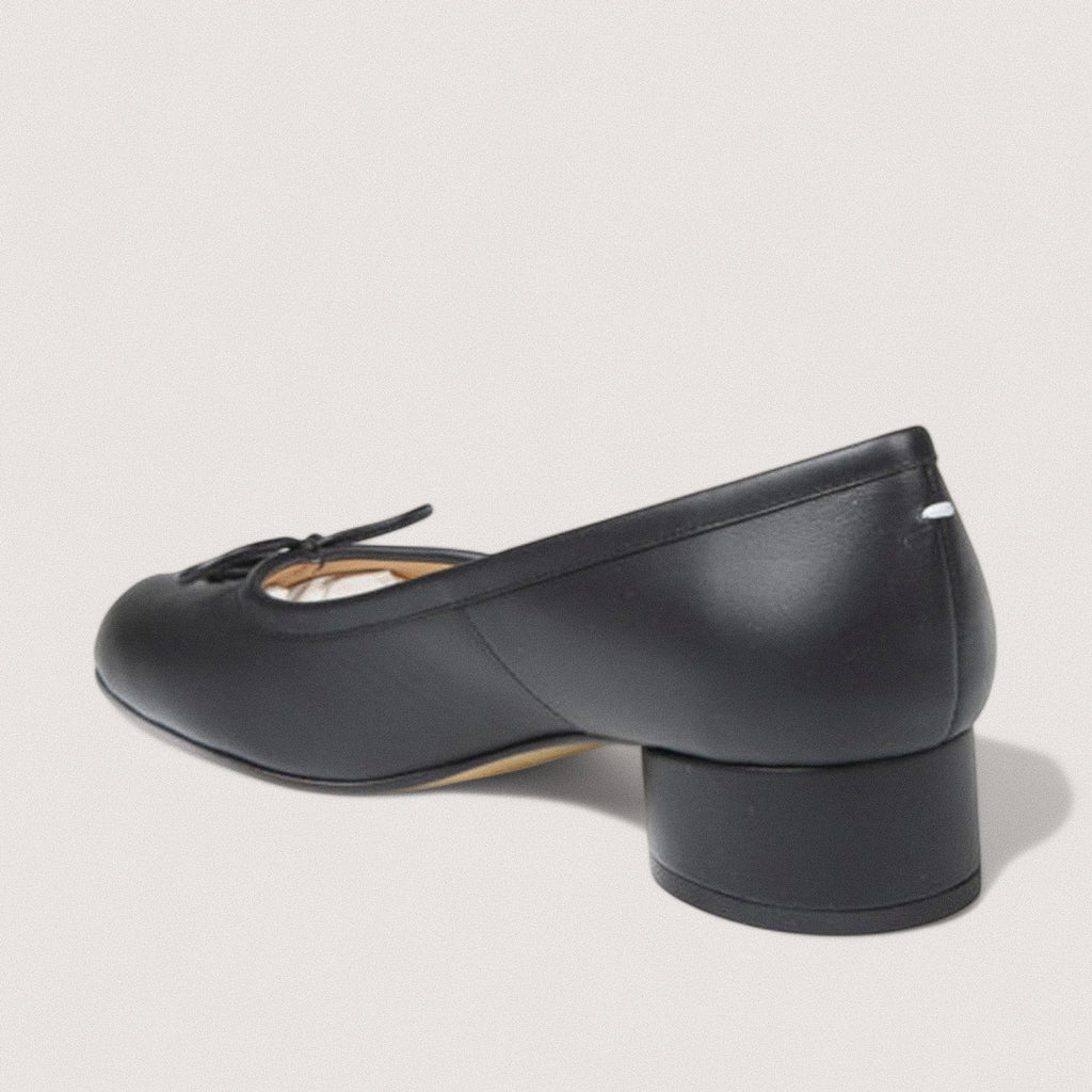 Aiko – Black Tabi Heel